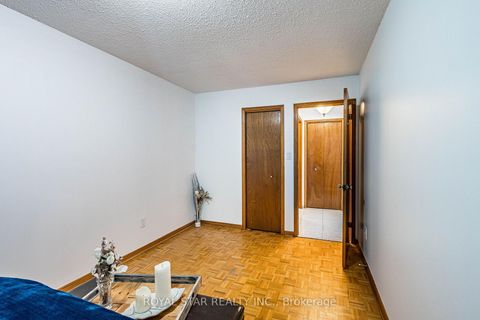 Photo 25 at 122 Sawmill Road, Jane Heights, Toronto