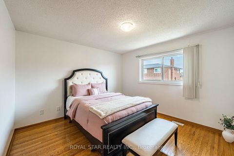 Photo 30 at 122 Sawmill Road, Jane Heights, Toronto