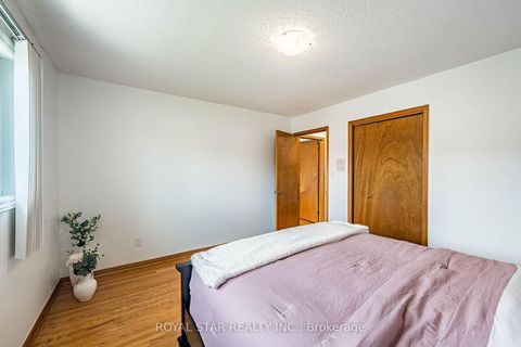 Photo 31 at 122 Sawmill Road, Jane Heights, Toronto