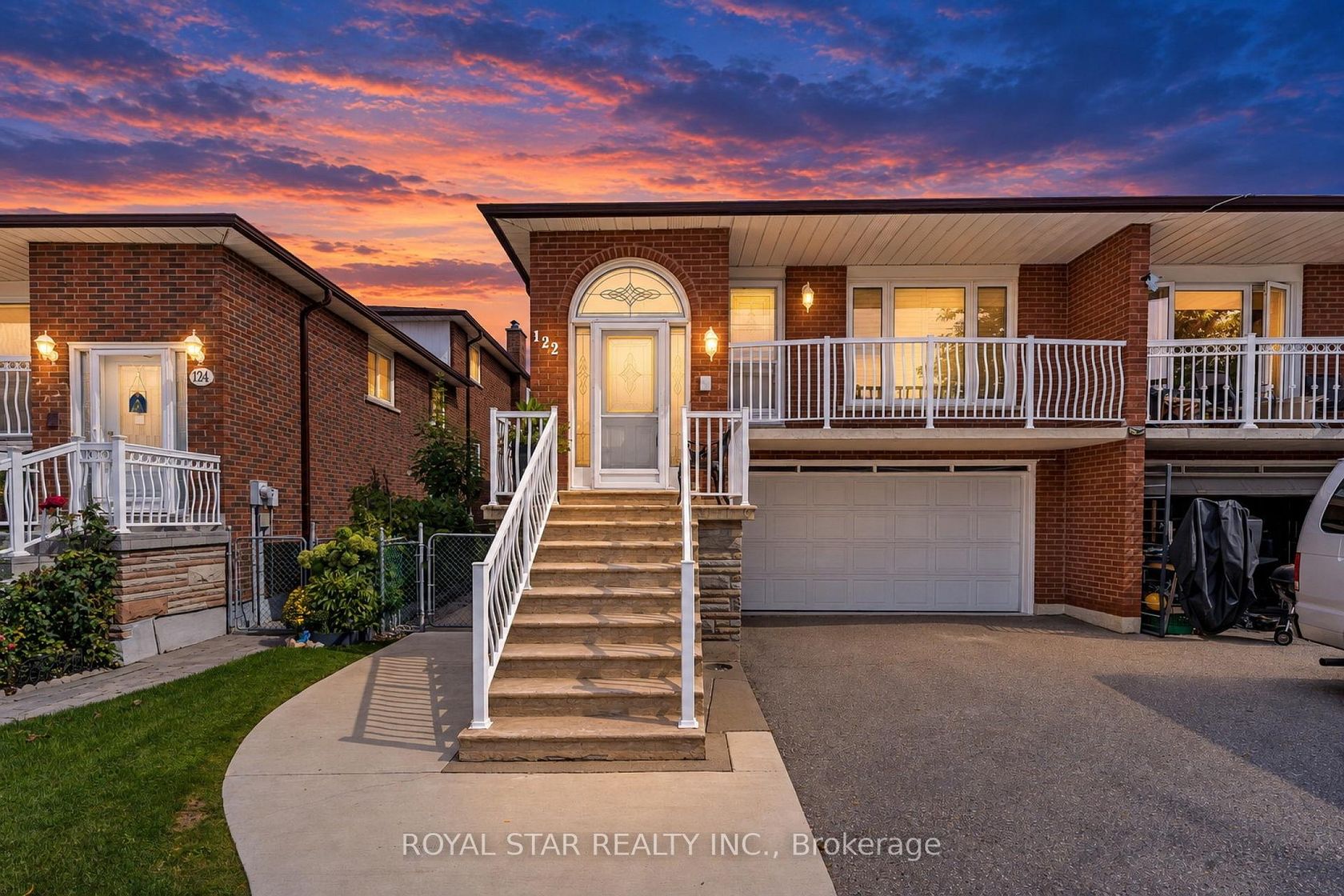 122 Sawmill Road, Jane Heights, Toronto 