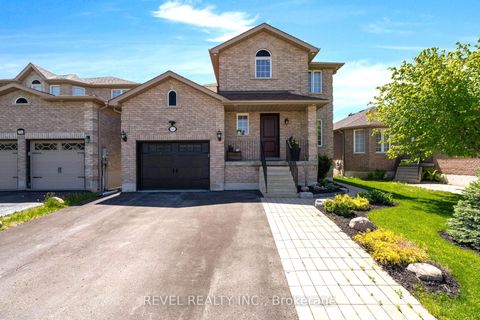 Photo 0 at 69 Stephanie Lane, Painswick South, Barrie