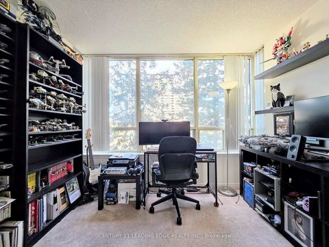 Photo 7 at 314 - 7 Bishop Avenue, Newtonbrook East, Toronto