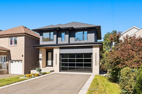 Photo 3 at 14 Kentroyal Drive, Humber Heights, Toronto