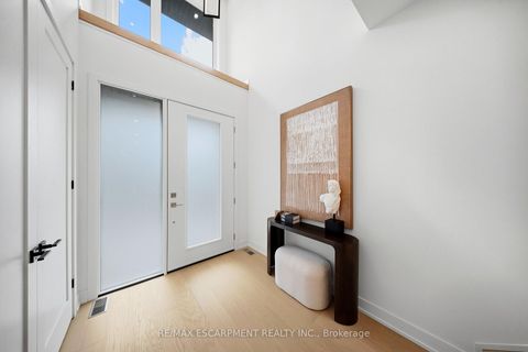 Photo 5 at 14 Kentroyal Drive, Humber Heights, Toronto