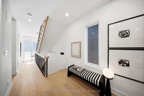 Photo 18 at 14 Kentroyal Drive, Humber Heights, Toronto