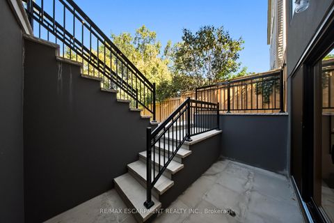 Photo 35 at 14 Kentroyal Drive, Humber Heights, Toronto