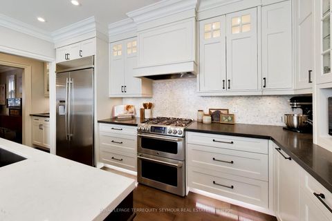 Photo 12 at 69 Taunton Road, Mount Pleasant East, Toronto