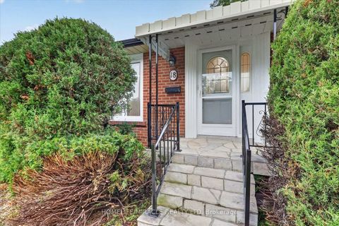 Photo 3 at 18 Elderfield Crescent, Etobicoke West Mall, Toronto