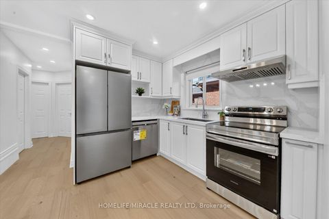 Photo 13 at 18 Elderfield Crescent, Etobicoke West Mall, Toronto