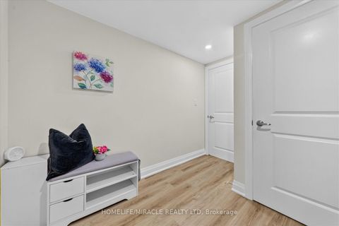Photo 25 at 18 Elderfield Crescent, Etobicoke West Mall, Toronto