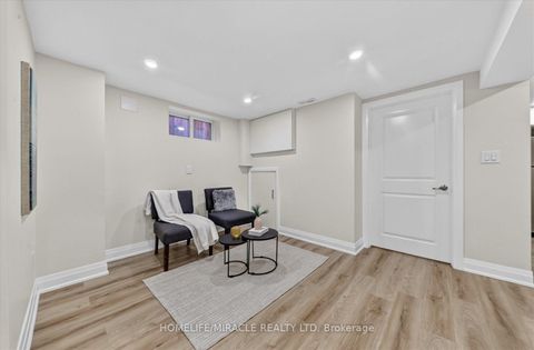 Photo 29 at 18 Elderfield Crescent, Etobicoke West Mall, Toronto