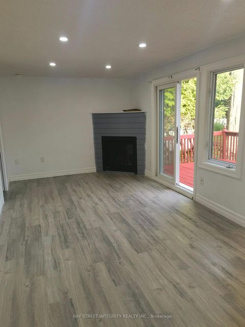 Photo 2 at 298 Lakeview Boulevard, Keswick South, Georgina