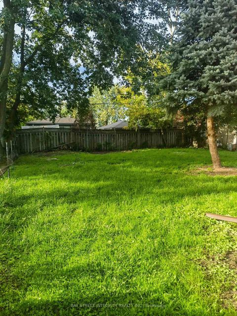 Photo 17 at 298 Lakeview Boulevard, Keswick South, Georgina