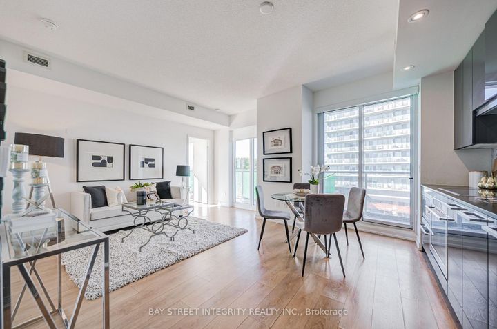 Photo 1 at 303 - 117 McMahon Drive, Bayview Village, Toronto