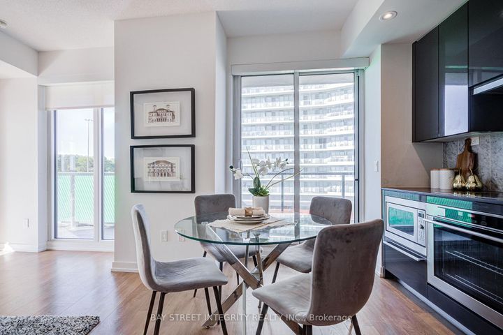 Photo 9 at 303 - 117 McMahon Drive, Bayview Village, Toronto