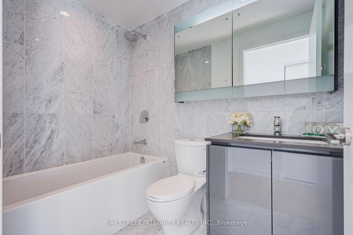 Photo 16 at 303 - 117 McMahon Drive, Bayview Village, Toronto
