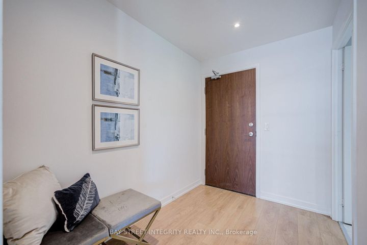 Photo 23 at 303 - 117 McMahon Drive, Bayview Village, Toronto