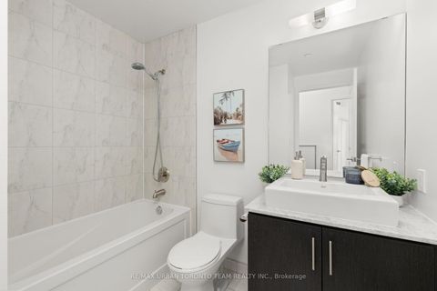 Photo 15 at 2104 - 1 The Esplanade Avenue, Waterfront Communities C8, Toronto