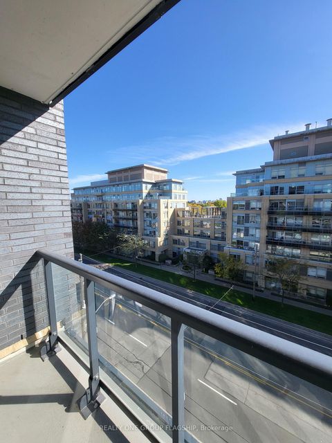 Photo 4 at 618 - 700 Sheppard Avenue W, Bathurst Manor, Toronto
