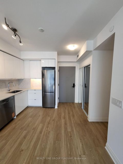 Photo 6 at 618 - 700 Sheppard Avenue W, Bathurst Manor, Toronto