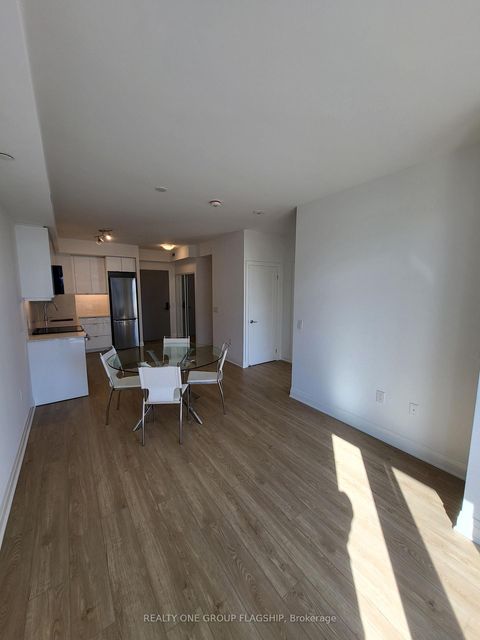 Photo 12 at 618 - 700 Sheppard Avenue W, Bathurst Manor, Toronto