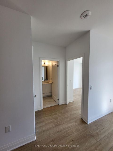 Photo 13 at 618 - 700 Sheppard Avenue W, Bathurst Manor, Toronto