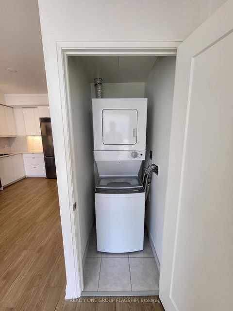 Photo 14 at 618 - 700 Sheppard Avenue W, Bathurst Manor, Toronto