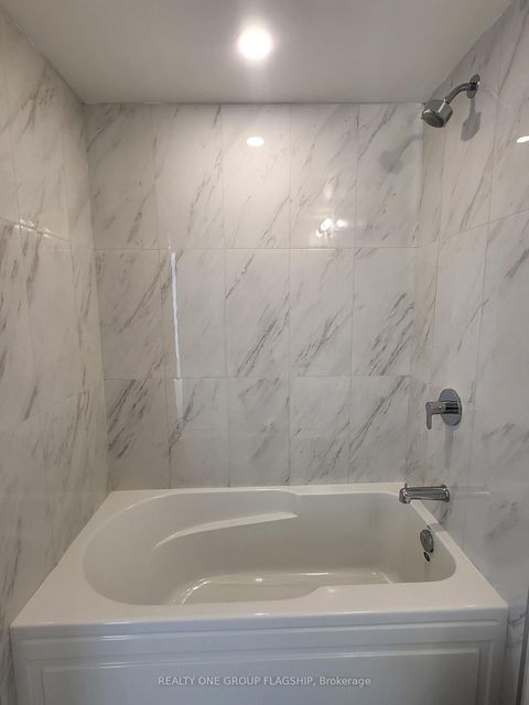 Photo 16 at 618 - 700 Sheppard Avenue W, Bathurst Manor, Toronto