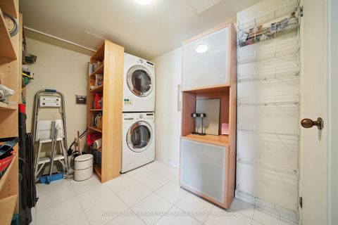Photo 10 at 601 - 480 Queens Quay W, Waterfront Communities C1, Toronto