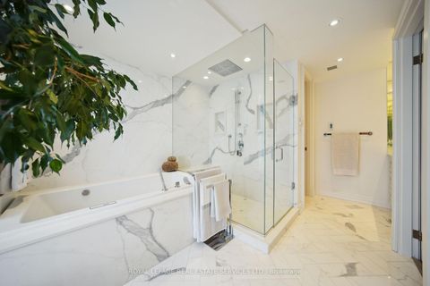 Photo 17 at 601 - 480 Queens Quay W, Waterfront Communities C1, Toronto