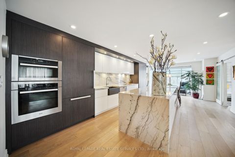 Photo 23 at 601 - 480 Queens Quay W, Waterfront Communities C1, Toronto