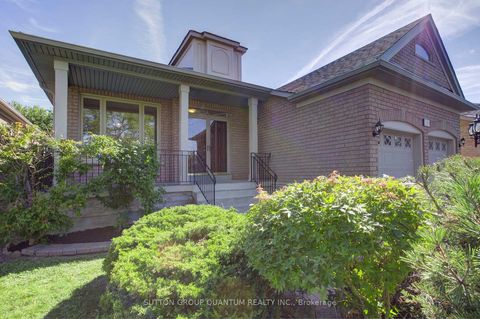 Photo 1 at 149 Haymer Drive, Maple, Vaughan