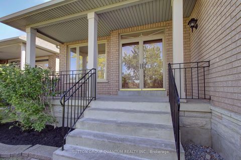 Photo 5 at 149 Haymer Drive, Maple, Vaughan