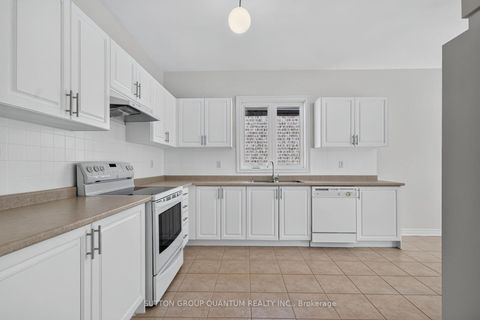 Photo 16 at 149 Haymer Drive, Maple, Vaughan