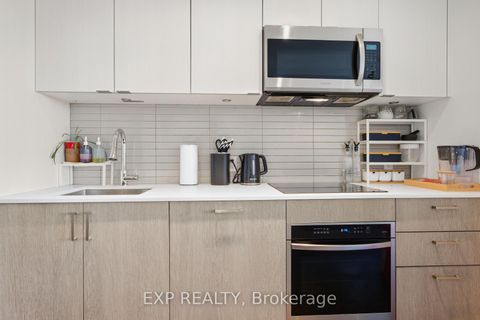 Photo 15 at 1712 - 1928 Lake Shore Boulevard W, Swansea, Toronto