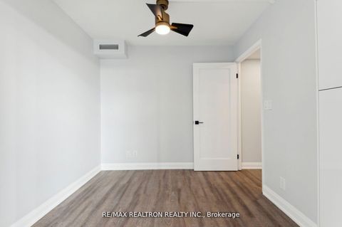 Photo 30 at 906 - 18 Merton Street, Mount Pleasant West, Toronto