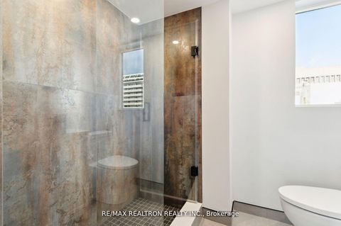 Photo 39 at 906 - 18 Merton Street, Mount Pleasant West, Toronto