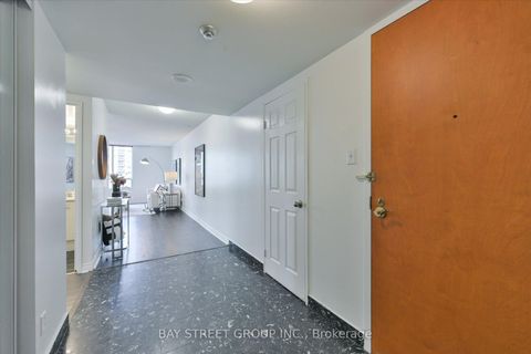 Photo 4 at 1210 - 260 Doris Avenue, Willowdale East, Toronto