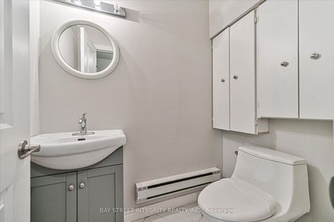 Photo 31 at 7 - 250 Erskine Avenue, Mount Pleasant East, Toronto