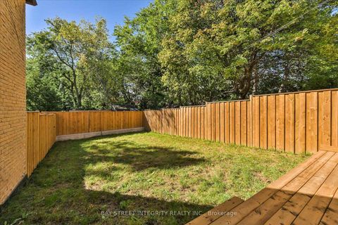 Photo 32 at 7 - 250 Erskine Avenue, Mount Pleasant East, Toronto