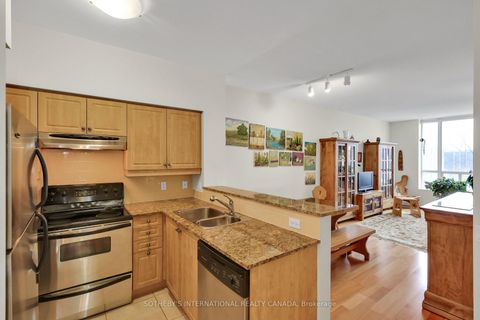 Photo 1 at 407 - 481 Rosewell Avenue, Lawrence Park South, Toronto