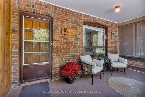 Photo 1 at 279 Garden Avenue, Swansea, Toronto