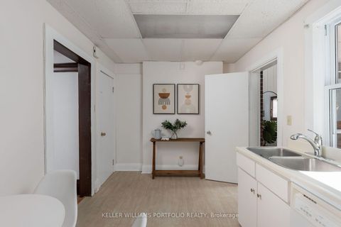 Photo 11 at 279 Garden Avenue, Swansea, Toronto