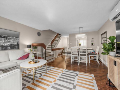 Photo 3 at 57 - 275 Manse Road, West Hill, Toronto