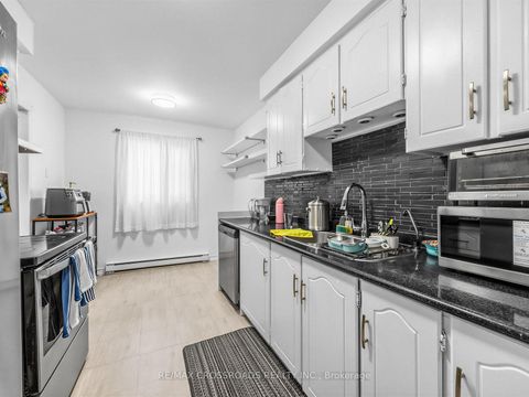 Photo 9 at 57 - 275 Manse Road, West Hill, Toronto