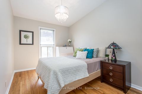 Photo 11 at 40 - 10 Esterbrooke Avenue, Don Valley Village, Toronto