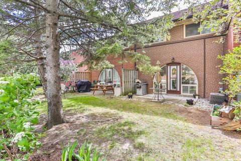 Photo 13 at 40 - 10 Esterbrooke Avenue, Don Valley Village, Toronto