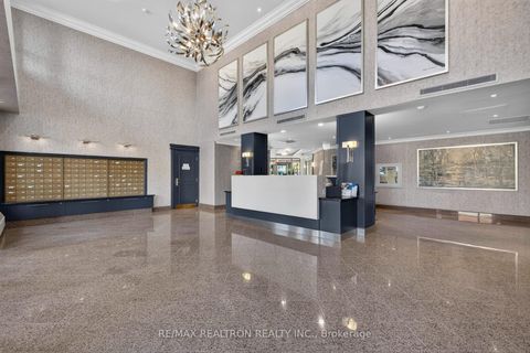 Photo 2 at LPH5 - 2 Clairtrell Road NW, Willowdale East, Toronto