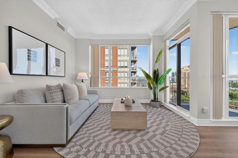 Photo 5 at LPH5 - 2 Clairtrell Road NW, Willowdale East, Toronto