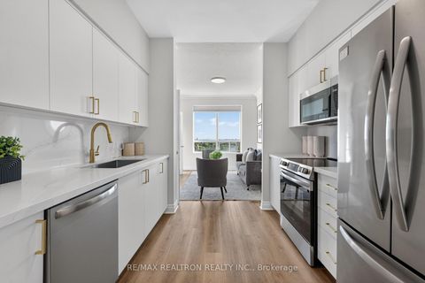 Photo 12 at LPH5 - 2 Clairtrell Road NW, Willowdale East, Toronto